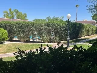 Photo #2: 2490378 Listing