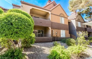 Photo #1: 2490382 Listing 