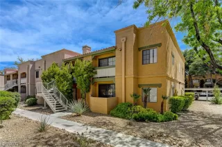 Photo #1: 2490396 Listing 