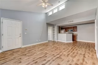 Photo #4: 2490396 Listing 