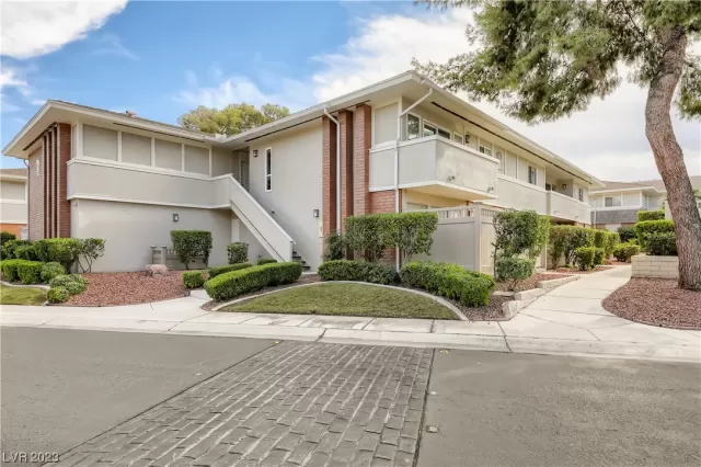 MLS: 2490421 Condo For Sale