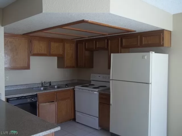 MLS: 2490433 Condo For Sale