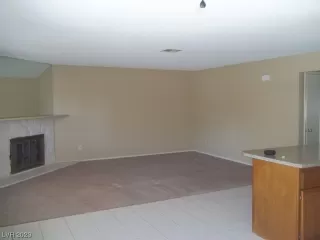 Photo #2: 2490433 Listing 