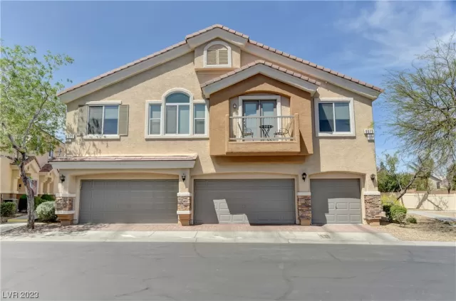 MLS: 2490438 Condo For Sale