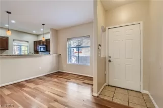 Photo #2: 2490448 Listing 