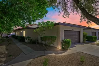 Photo #2: 2490454 Listing