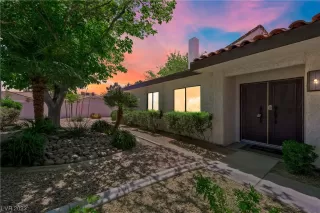 Photo #4: 2490454 Listing