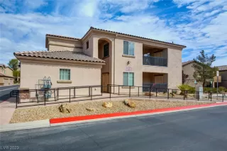 Photo #1: 2490479 Listing 