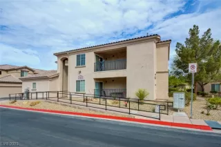 Photo #3: 2490479 Listing 