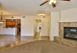 Photo #6: 2490480 Listing