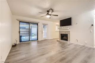 Photo #2: 2490489 Listing 