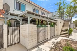 Photo #5: 2490500 Listing