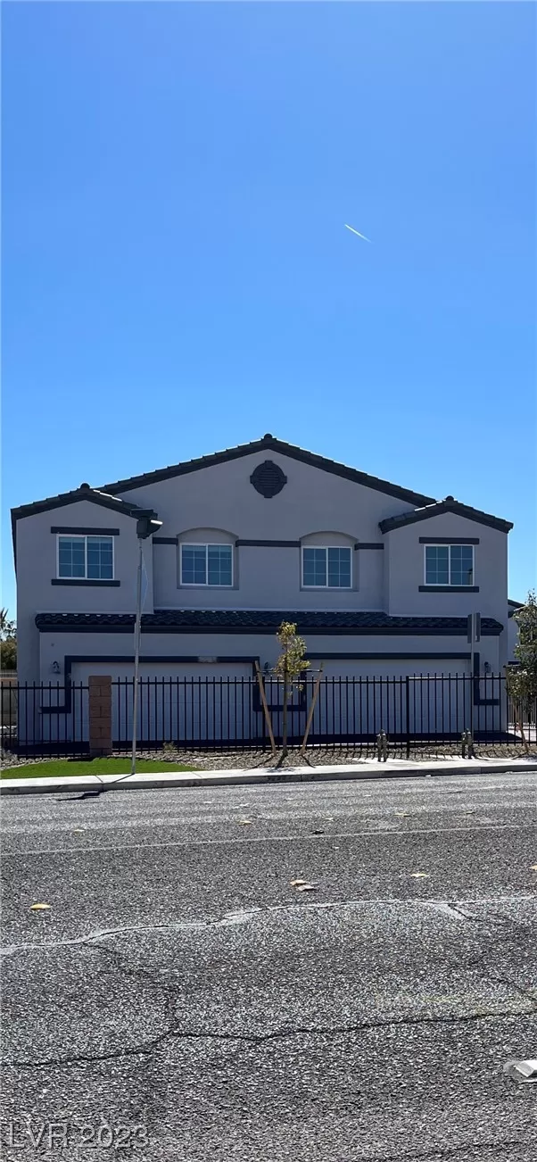 MLS: 2490501 Condo For Sale