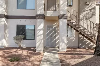 Photo #1: 2490512 Listing