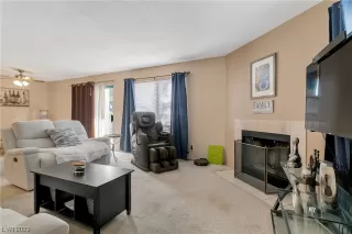 Photo #3: 2490512 Listing