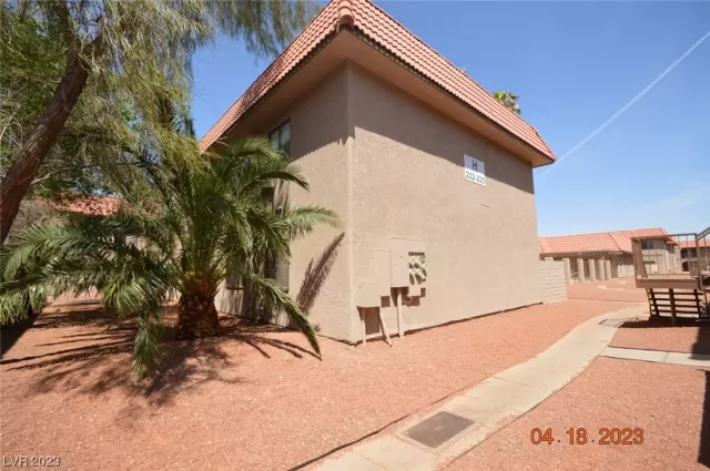 MLS: 2490638 Condo For Sale