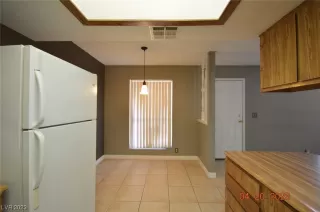 Photo #6: 2490638 Listing 