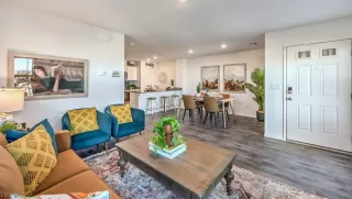 Photo #3: 2490652 Listing