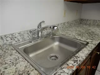 Photo #6: 2490666 Listing 