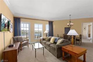 Photo #3: 2490676 Listing 