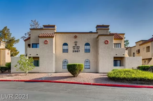 MLS: 2490677 Condo For Sale