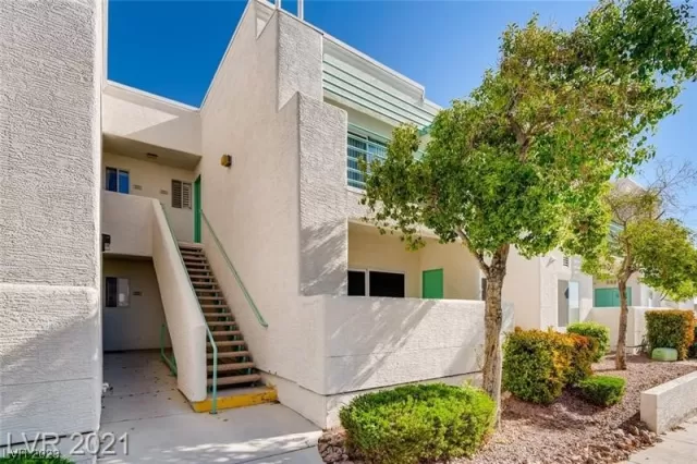 MLS: 2490683 Condo For Sale