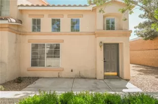 Photo #1: 2490688 Listing 