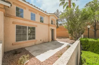 Photo #2: 2490688 Listing 