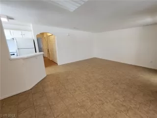 Photo #1: 2490711 Listing 