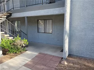 Photo #2: 2490716 Listing