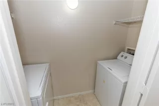 Photo #4: 2490725 Listing 