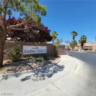 Photo #1: 2490759 Listing