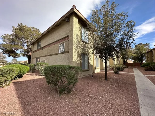 MLS: 2490844 Condo For Sale