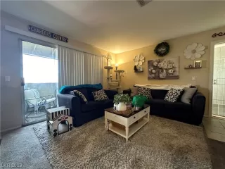 Photo #1: 2490844 Listing