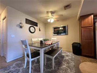 Photo #3: 2490844 Listing