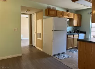 Photo #5: 2490866 Listing 