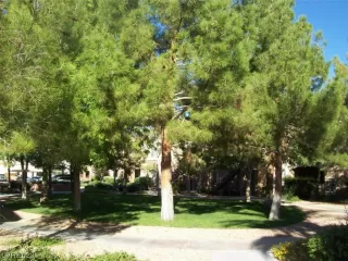 Photo #2: 2490885 Listing 