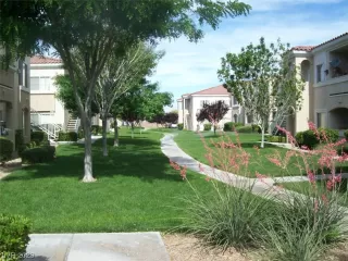 Photo #3: 2490885 Listing 