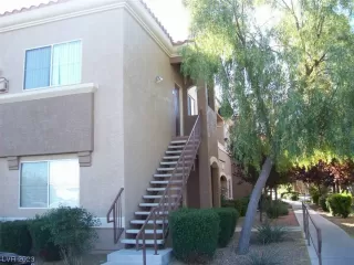 Photo #4: 2490885 Listing 