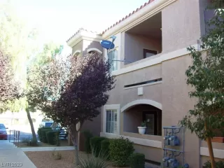 Photo #5: 2490885 Listing 