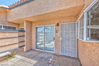 Photo #1: 2490907 Listing 