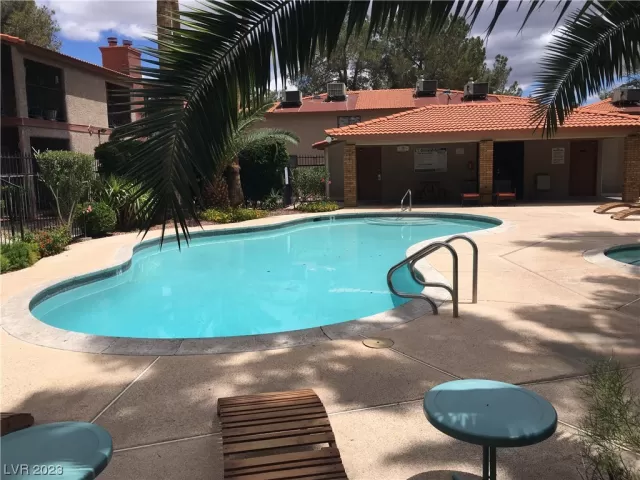 MLS: 2490937 Condo For Sale