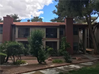 Photo #1: 2490937 Listing 