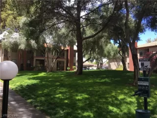 Photo #2: 2490937 Listing 