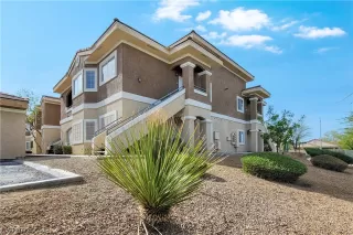 Photo #1: 2490955 Listing