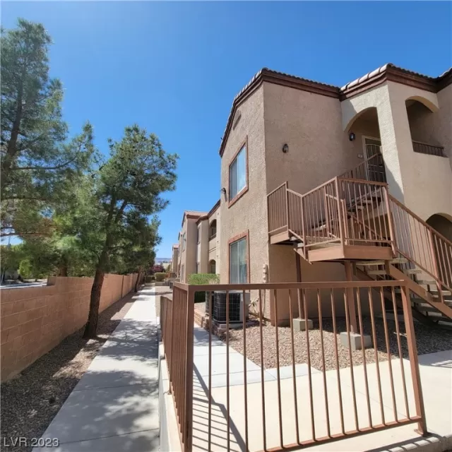 MLS: 2491005 Condo For Sale