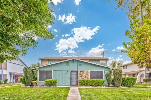 MLS: 2491012 Condo For Sale