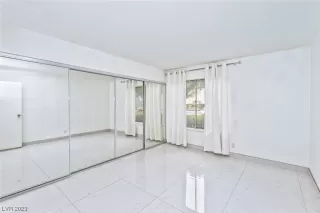 Photo #6: 2491012 Listing 