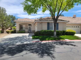 Photo #1: 2491019 Listing 