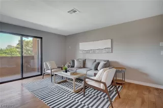 Photo #3: 2491035 Listing 